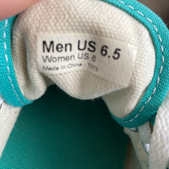 Vans Classic Canvas Shoes - Picture 6 of 6